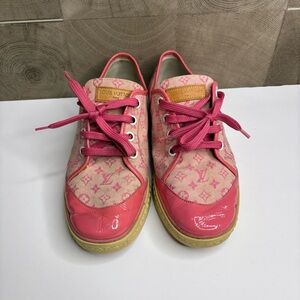 Louis Vuitton
Canvas Printed Sneakers
Women's Size 39